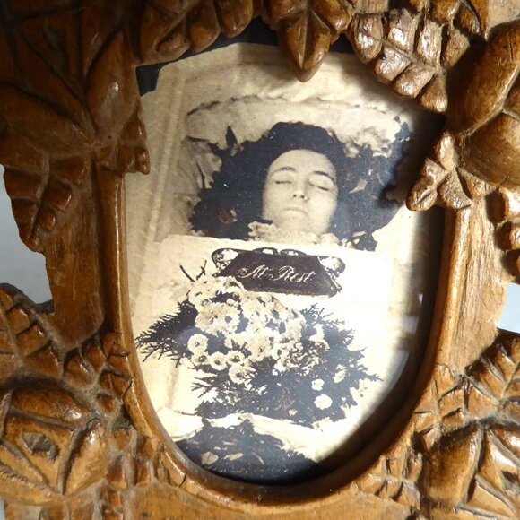 VINTAGE OOAK POST MORTEM MEMENTO MORI PHOTOGRAPH WOOD FRAME ODDITY HORROR SET - Picture 3 of 15
